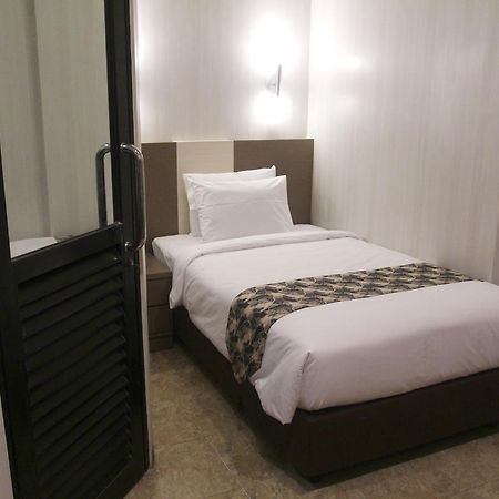 Citra Suites Raya Bratang Binangun Wonotjolo Exterior foto