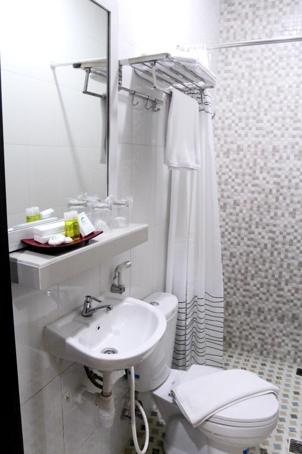 Citra Suites Raya Bratang Binangun Wonotjolo Exterior foto